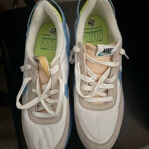 Nike White and Blue Sneakers